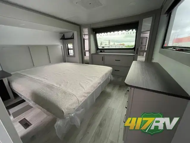2025 Keystone RV Montana High Country 351BH - Photo 11