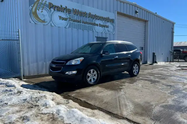 2011 Chevrolet Traverse LT AWD - 7 Passenger - Photo 9