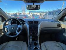 2011 Chevrolet Traverse LT AWD - 7 Passenger - Photo 11