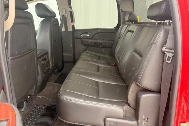 2011 GMC Sierra 1500 SLT Crew Cab 5.3L V8 - Photo 13