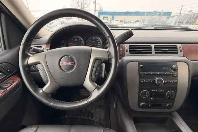 2011 GMC Sierra 1500 SLT Crew Cab 5.3L V8 - Photo 17