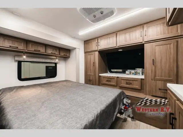 2026 Coachmen RV Freedom Express Ultra Lite 324RLDS - Photo 5