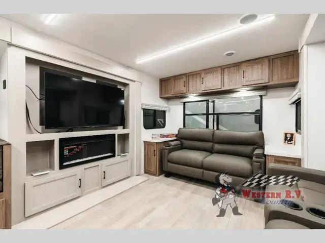2026 Coachmen RV Freedom Express Ultra Lite 324RLDS - Photo 10