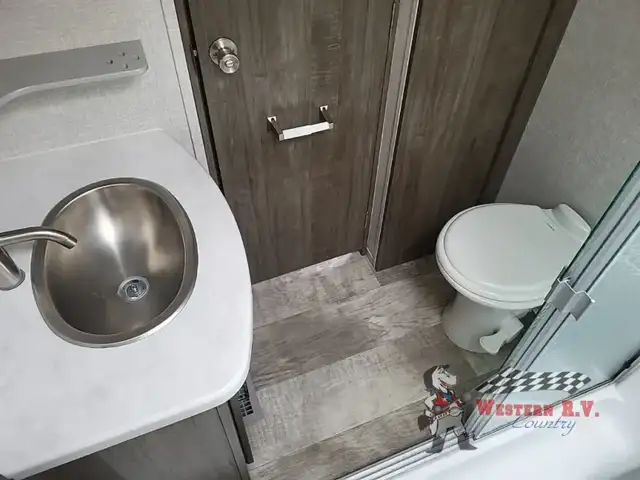 2022 Forest River RV Rockwood Signature Ultra Lite 8291RK - Photo 6