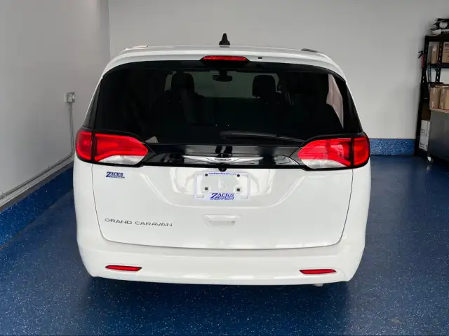 2022 Chrysler Grand Caravan - Photo 6