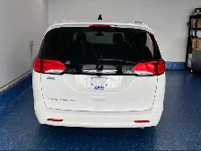 2022 Chrysler Grand Caravan - Photo 6
