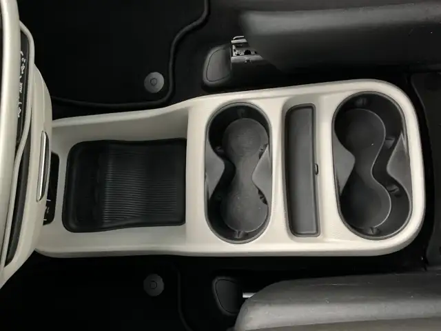 2022 Chrysler Grand Caravan - Photo 20