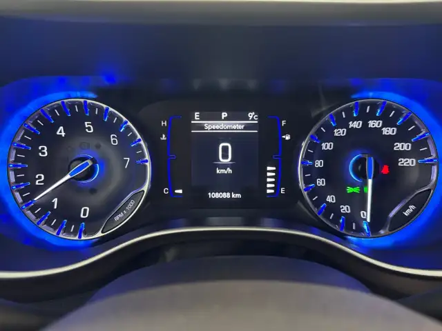 2022 Chrysler Grand Caravan - Photo 28