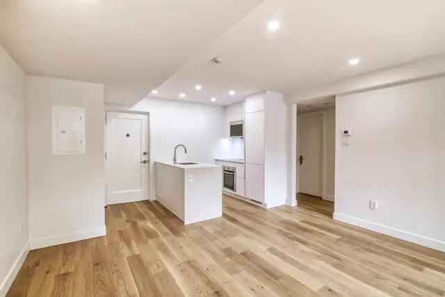 Westmount one-bed apartment near Greene and Atwater - ID 2677 - Photo 8