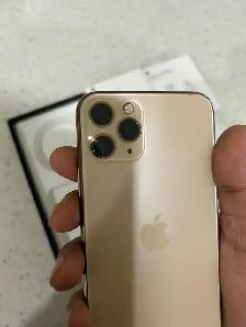 iPhone 11 PRO 512GB - Mint Condition! - Photo 2