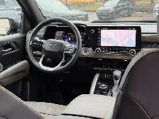 2025 Chevrolet Colorado - Photo 12