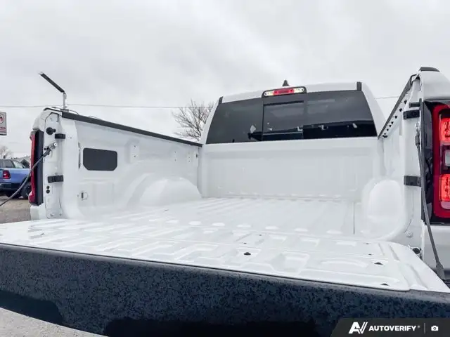 2025 Ram 1500 Sport | Uconnect 5 NAV w/14.4-inch Display - Photo 16