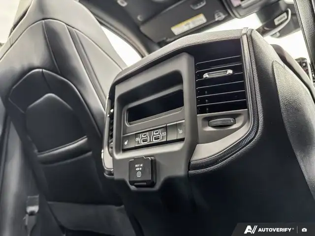 2025 Ram 1500 Sport | Uconnect 5 NAV w/14.4-inch Display - Photo 30