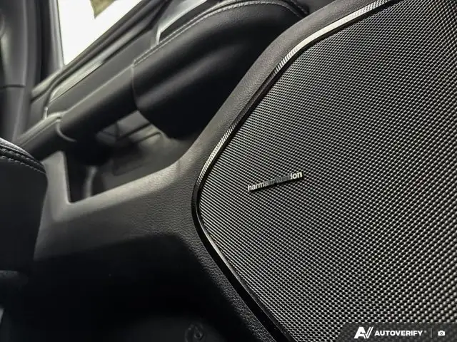 2025 Ram 1500 Sport | Uconnect 5 NAV w/14.4-inch Display - Photo 32