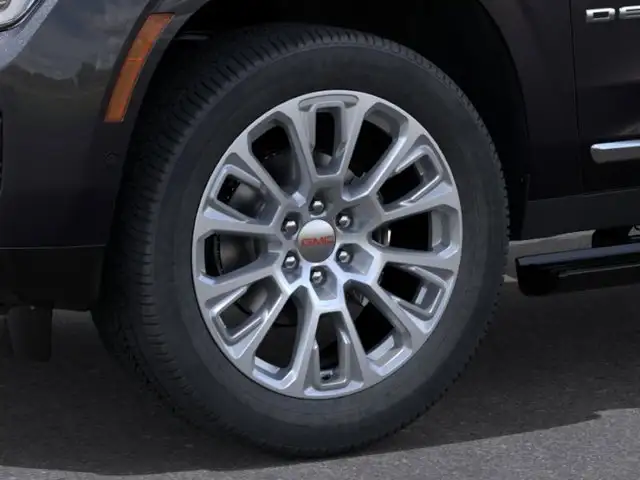 2026 GMC Yukon XL Denali - Photo 9