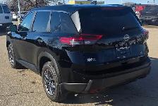 2024 Nissan Rogue S AWD - Photo 3