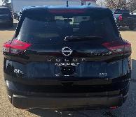 2024 Nissan Rogue S AWD - Photo 4