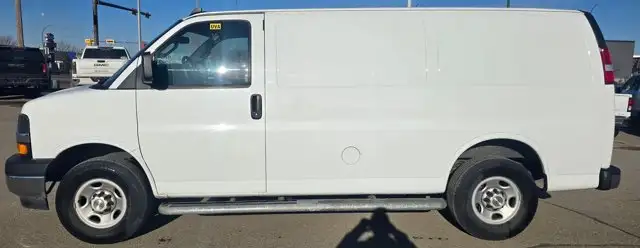 2024 Chevrolet Express Cargo Van - Photo 2