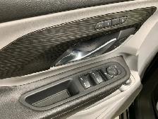 2022 GMC Terrain SLT - Photo 11