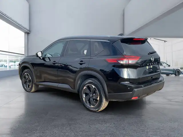 2024 Nissan Rogue SV Moonroof - Photo 3