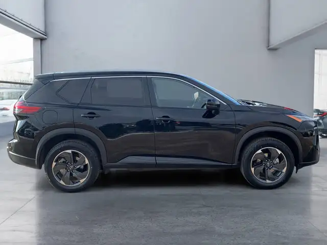 2024 Nissan Rogue SV Moonroof - Photo 6