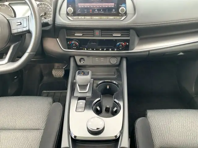 2024 Nissan Rogue SV Moonroof - Photo 15