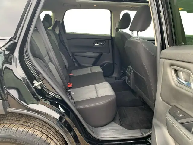 2024 Nissan Rogue SV Moonroof - Photo 18