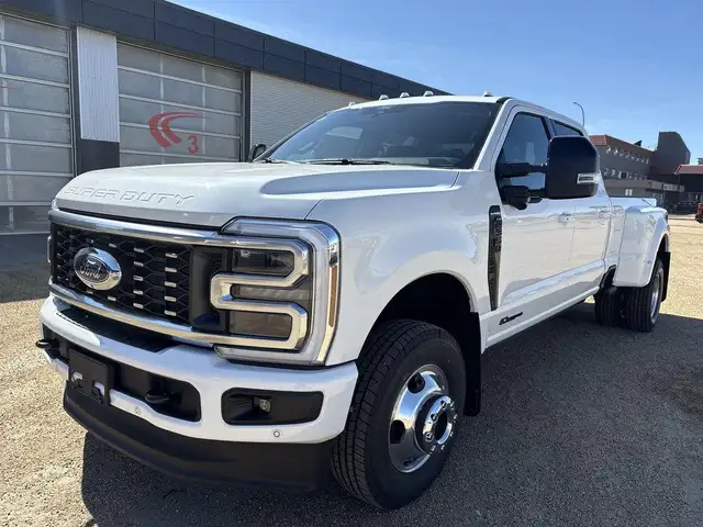 2026 Ford F-350 Super Duty DRW PLATINUM 8' Box 723A - Photo 2