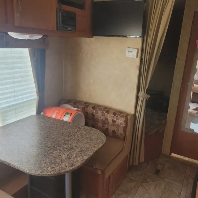 2011 starcraft camper - Photo 3