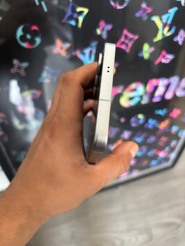 Samsung S25 FE 128GB Airpods/Charger Set/Delivery - Photo 5