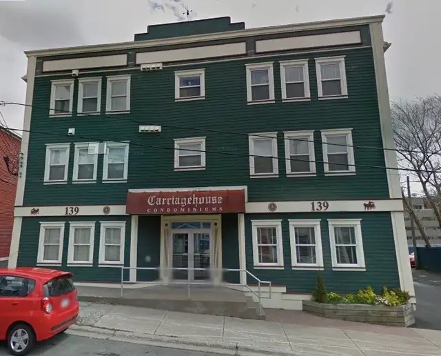 TO RENT: DOWNTOWN ROOM WITH A VIEW - Photo 18