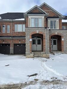 4 Bedroom Townhouse for Rent in Brampton