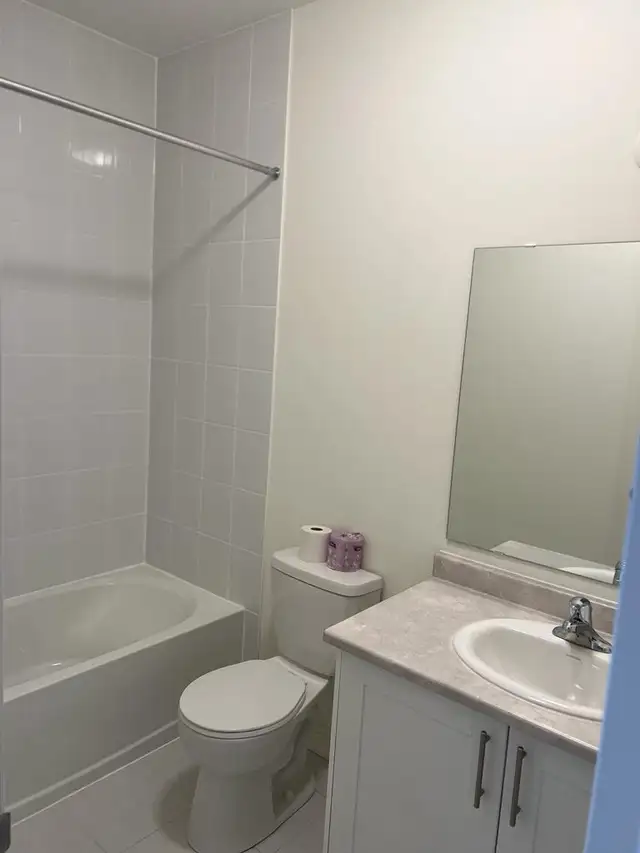 4 Bedroom Townhouse for Rent in Brampton - Photo 12