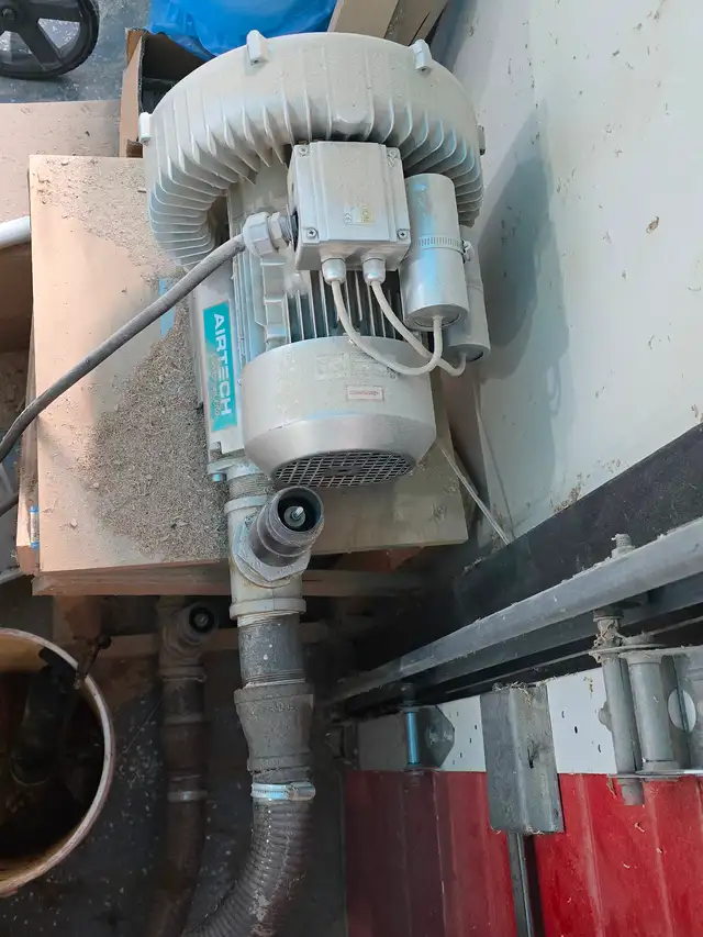 CanCam 4'x8' single phase vacuum table CNC router - Photo 8