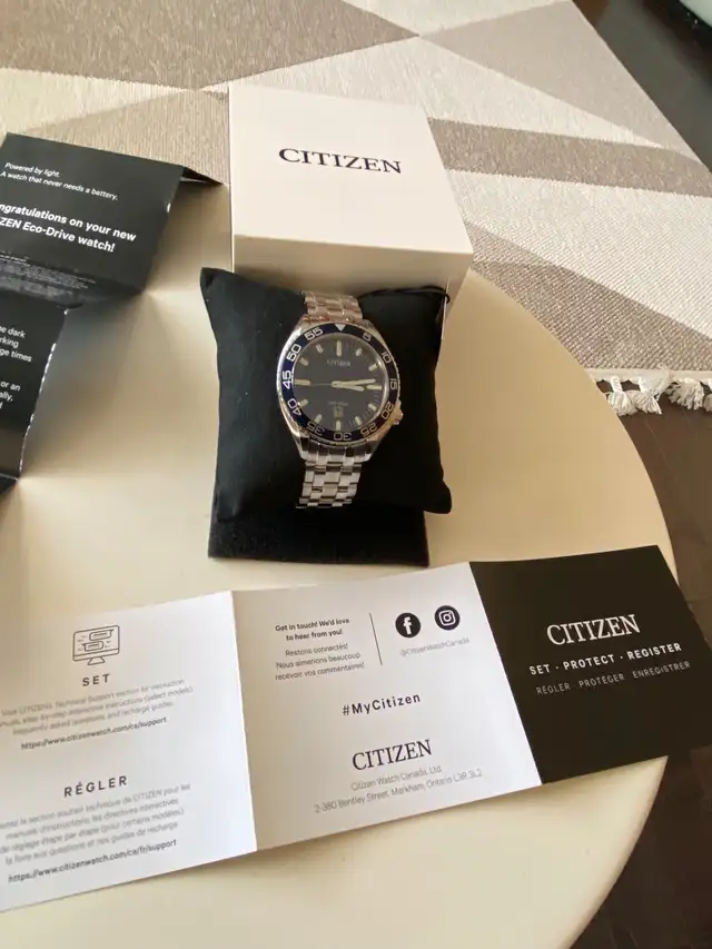 Brand new men’s Citizen Eco Drive blue dial 42 mm. $300 - Photo 2