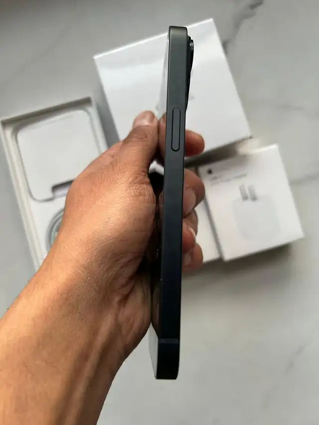 iPhone 14 256gb Airpods/Adapter/Delivery - Photo 4