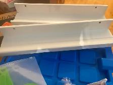 WALL PAINT   SHELVES   TOOLS BUNDLE – MUST GO THIS WEEK - Photo 3