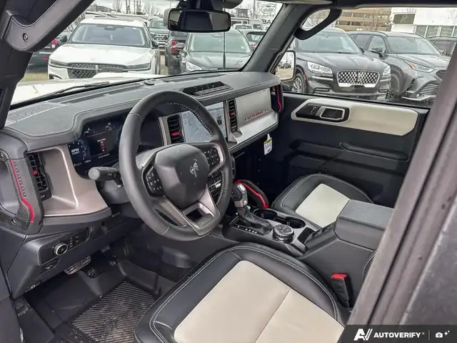 2026 Ford Bronco Outer Banks 60th Anniversary Edition - Photo 14