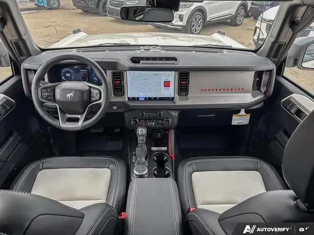 2026 Ford Bronco Outer Banks 60th Anniversary Edition - Photo 25