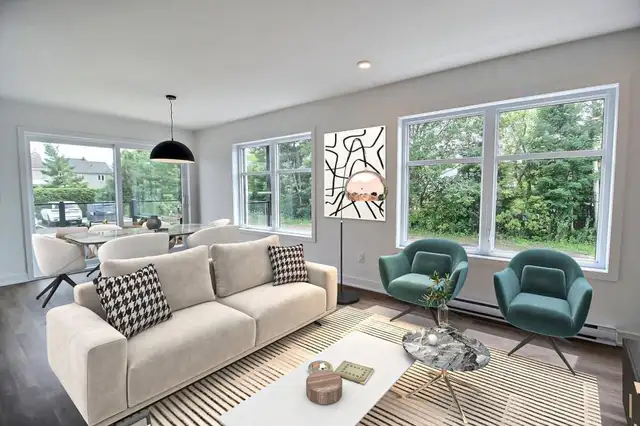 SAINT-LUC:  1471 rue Bernier . Luxueux 4.5 pieces avec garage - Photo 2