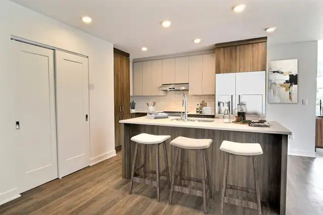 SAINT-LUC:  1471 rue Bernier . Luxueux 4.5 pieces avec garage - Photo 4