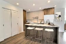 SAINT-LUC:  1471 rue Bernier . Luxueux 4.5 pieces avec garage - Photo 4