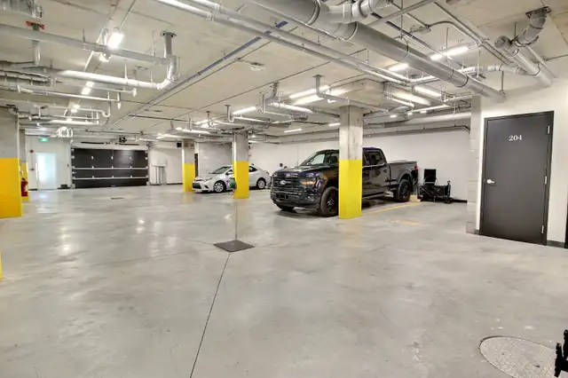 SAINT-LUC:  1471 rue Bernier . Luxueux 4.5 pieces avec garage - Photo 9