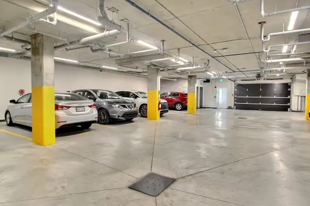 SAINT-LUC:  1471 rue Bernier . Luxueux 4.5 pieces avec garage - Photo 10