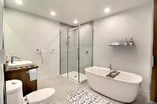 SAINT-LUC:  1471 rue Bernier . Luxueux 4.5 pieces avec garage - Photo 11