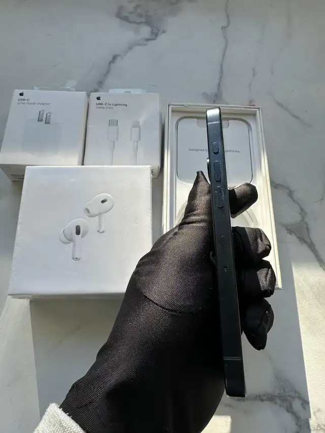 iPhone 15 Pro 256GB AirPods/Fast Charger/Delivery - Photo 7
