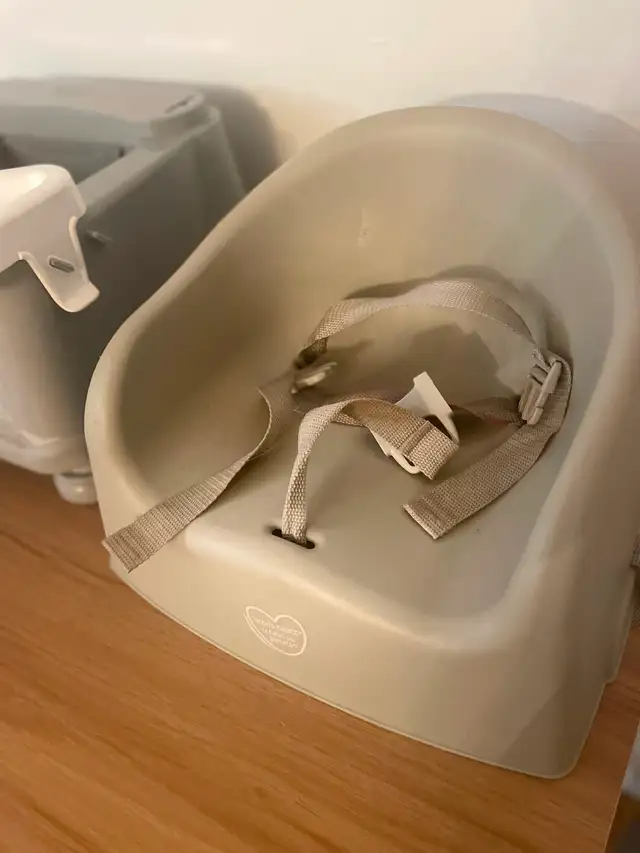 BOOSTER  FEEDING SEATS – MUST GO THIS WEEK - Photo 4