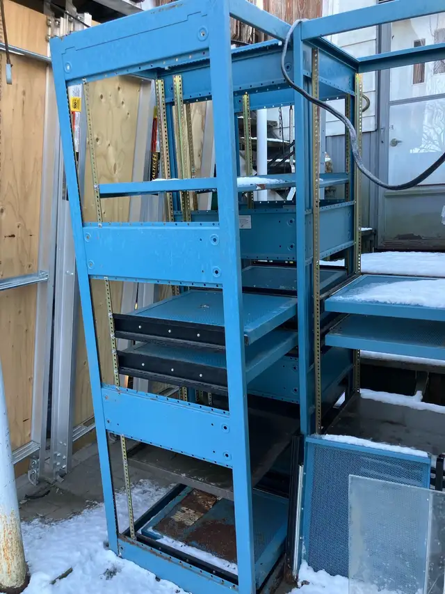 Data and communications - Photo 8