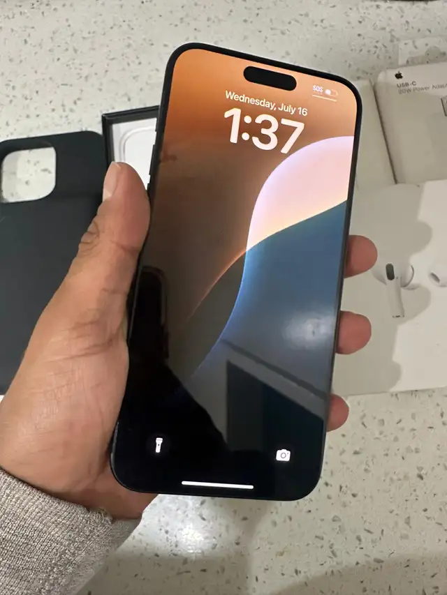 iPhone 15 pro max 256 gb New Display Airpods Pkg/Delivery - Photo 3