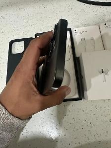 iPhone 15 pro max 256 gb New Display Airpods Pkg/Delivery - Photo 4